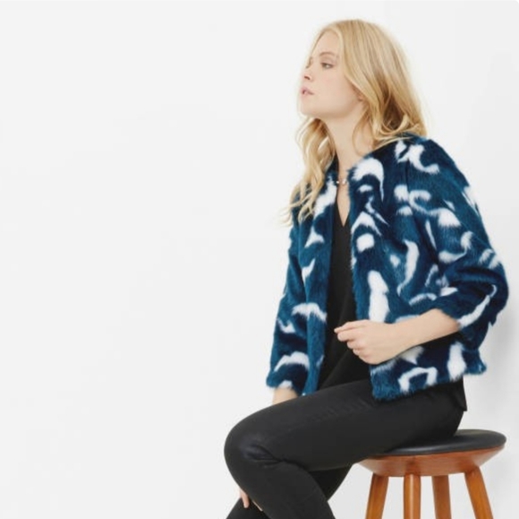 🍒NWT🍒 TED BAKER MARBLE FAUX FUR JACKET - Picture 2 of 10